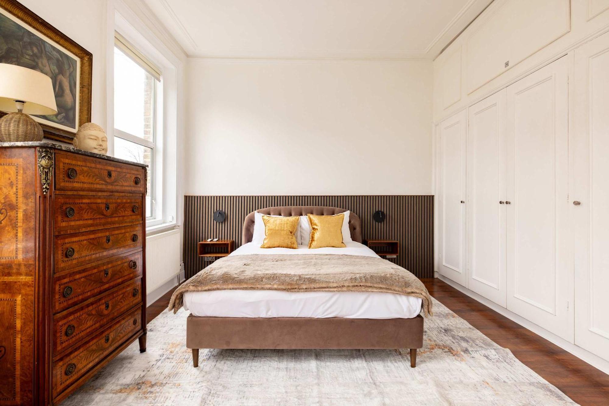 Light-filled 2-bedroom Chelsea Appartamento